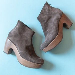 COCLICO Gray Brown Leather Suede Wood Clog Heel Ankle Booties Size 8